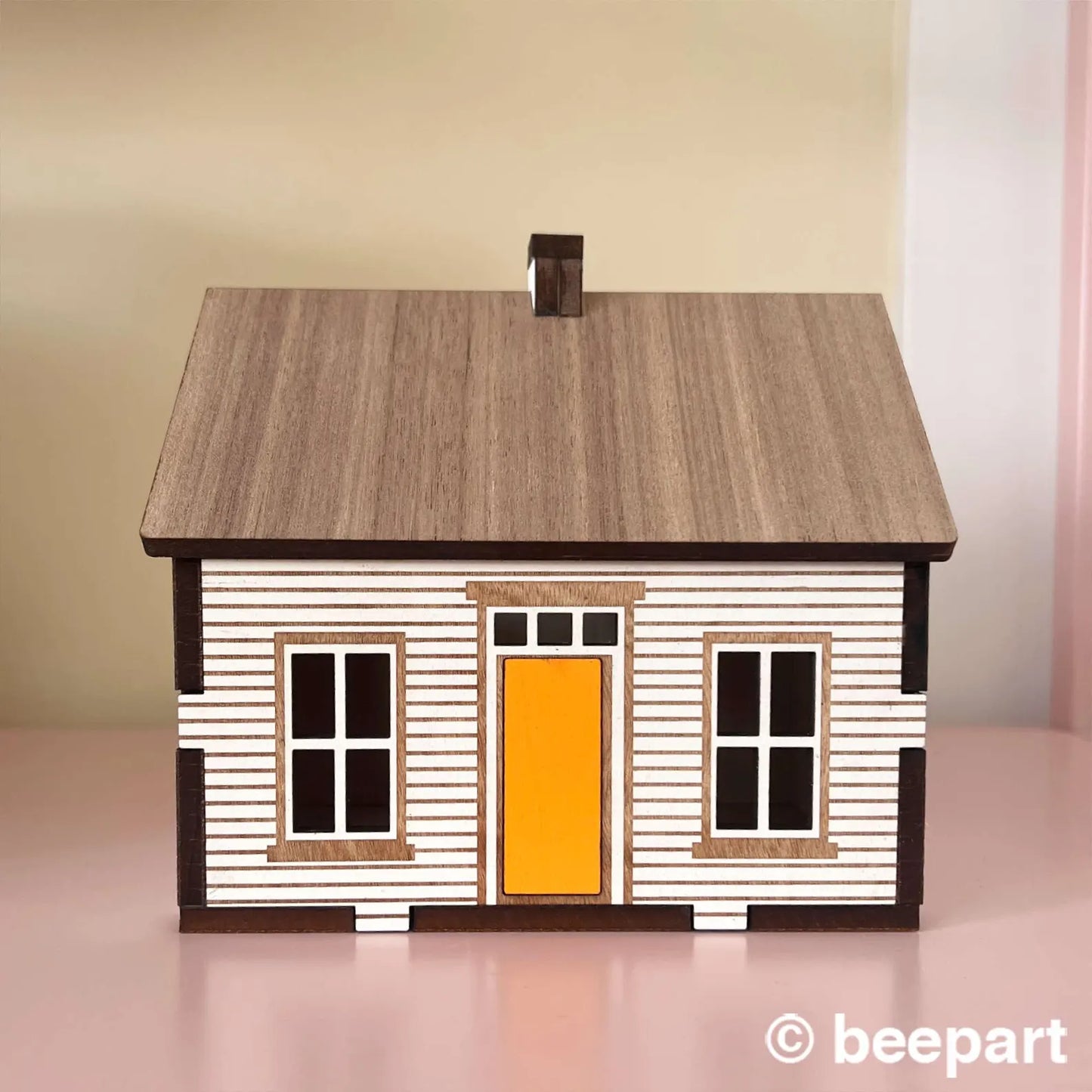 New England Farmhouse Miniature House: Cape Cod Wood Homestead 1:48 Scale