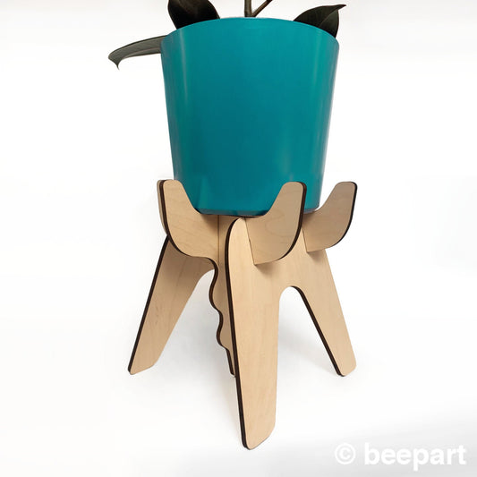 FUNKL Wooden Plant Stand – Sculptural Maple Plant Holder